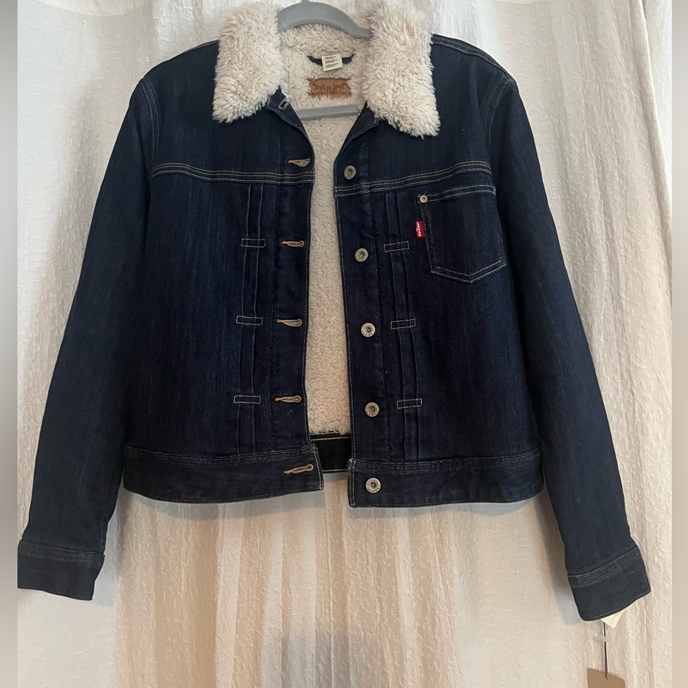 Levi’s Denim Jacket with Sherpa Lining NWT